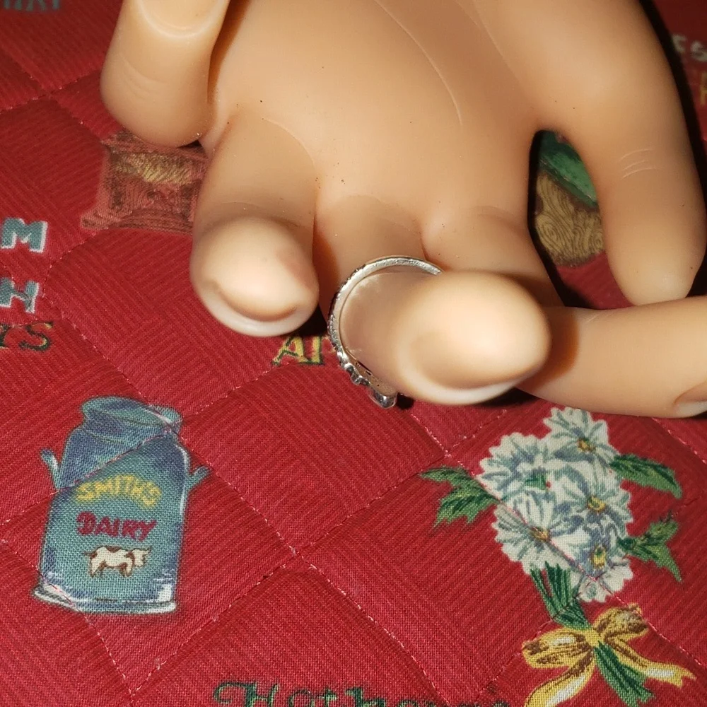 Silver Ring - Picture 3 of 3